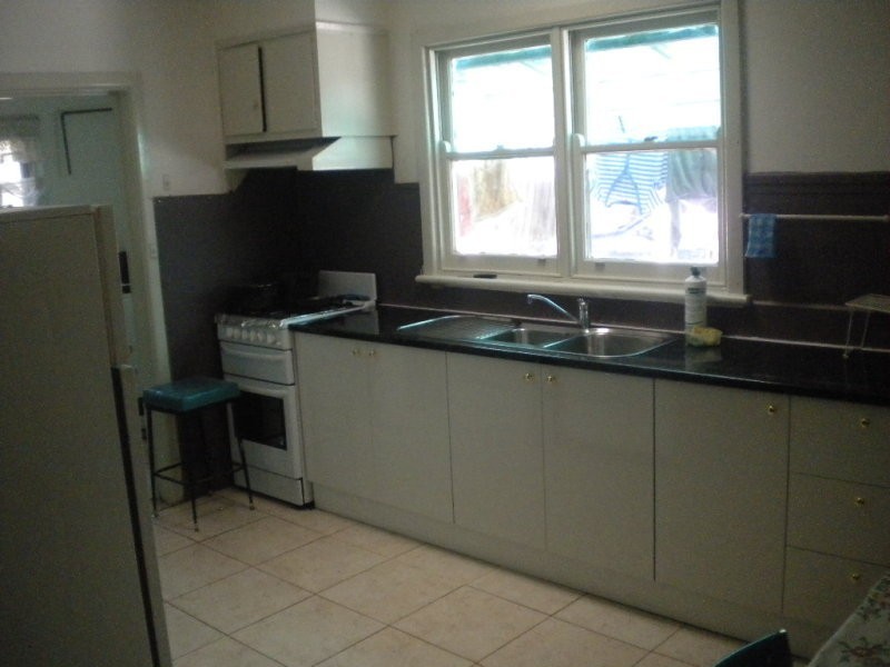 1/23 Euroa Ave, Sunshine North VIC 3020