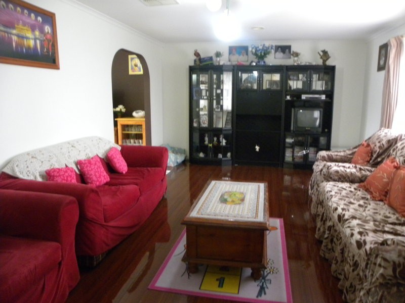 10 Kingfisher Court, Kings Park VIC 3021