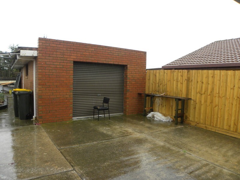 10 Kingfisher Court, Kings Park VIC 3021