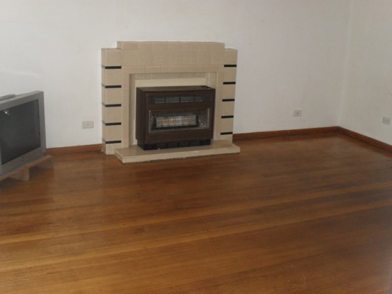 23 Poole Street, Deer Park VIC 3023