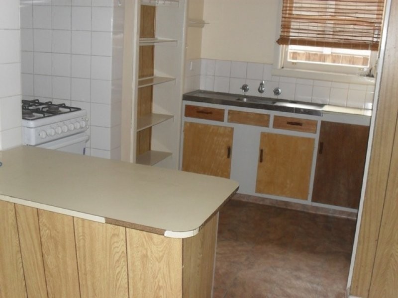 23 Poole Street, Deer Park VIC 3023