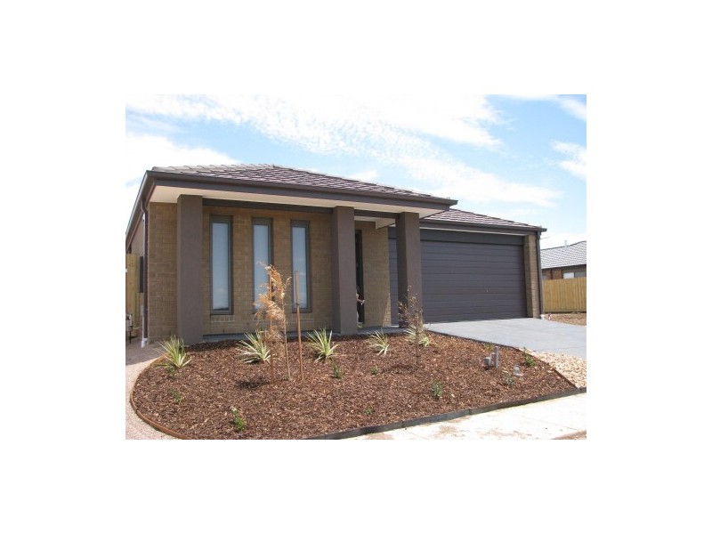 5 Fields Way, Truganina VIC 3029