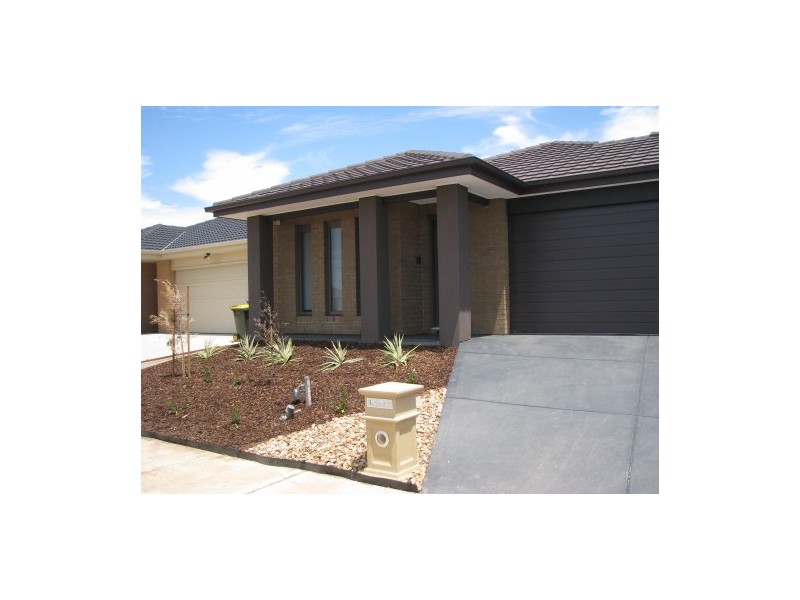 5 Fields Way, Truganina VIC 3029