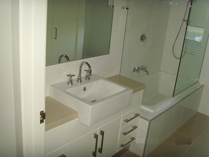 1a/947 Mt Alexander Road, Essendon VIC 3040