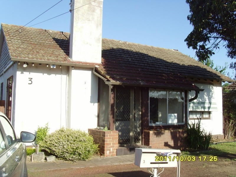 3  Churchill Avenue, Maidstone VIC 3012