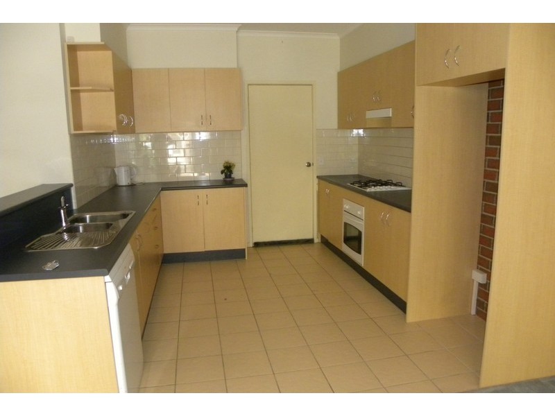 2/110 Inkerman Street (rear of Ballarat Road), Maidstone VIC 3012