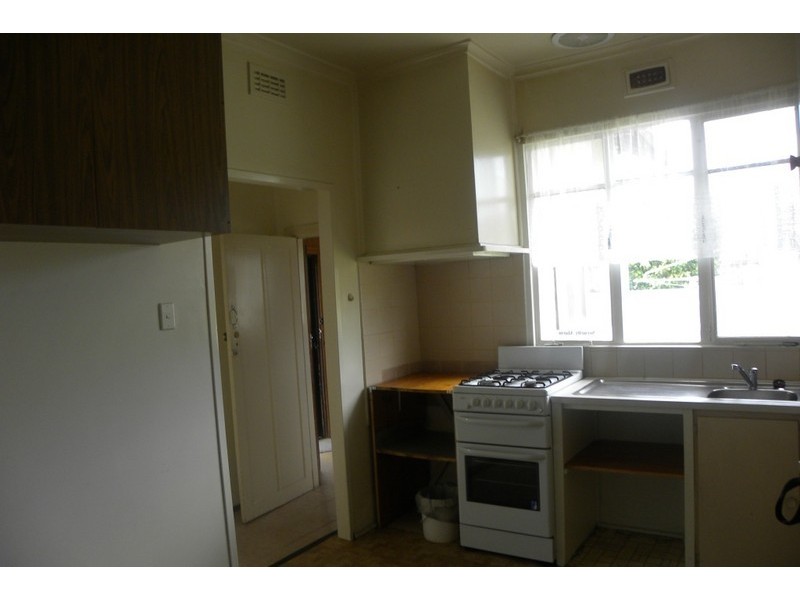 3 Churchill Avenue, Maidstone VIC 3012