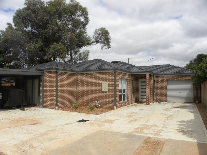 64 Swan Street, Werribee VIC 3030