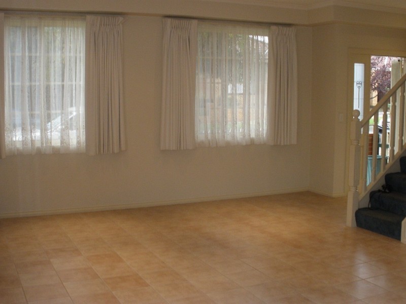 1A Cathcart Avenue, Maidstone VIC 3012