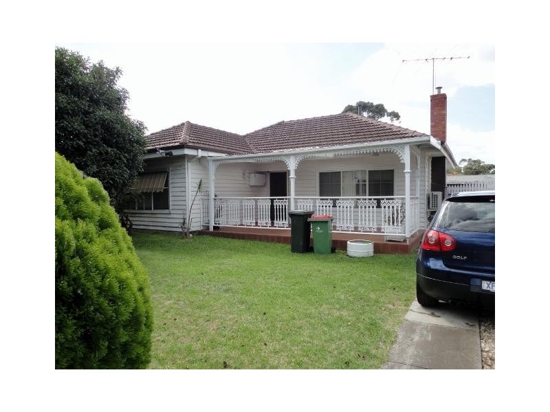 8 Dunedin Street, Maidstone VIC 3012