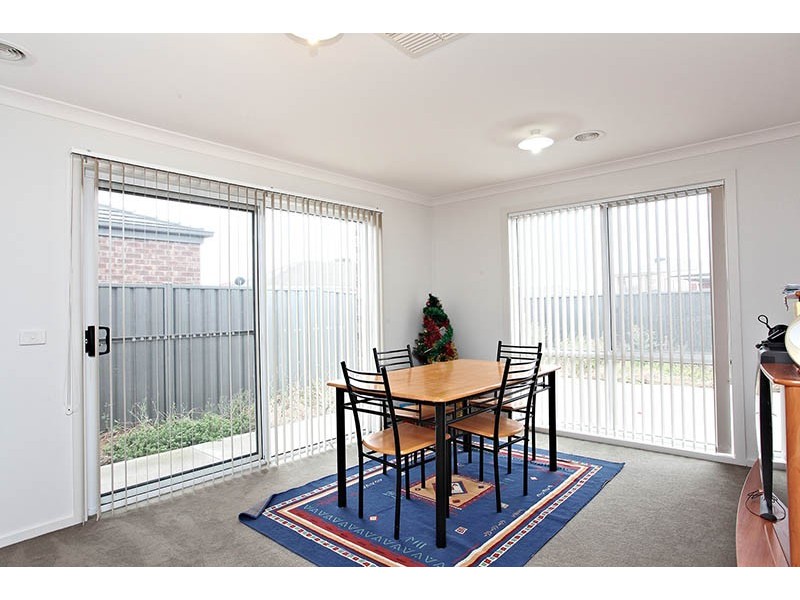 34 Jonah Parade, Deer Park VIC 3023