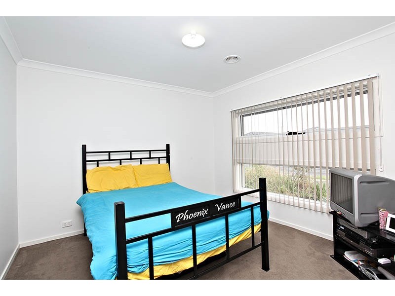 34 Jonah Parade, Deer Park VIC 3023