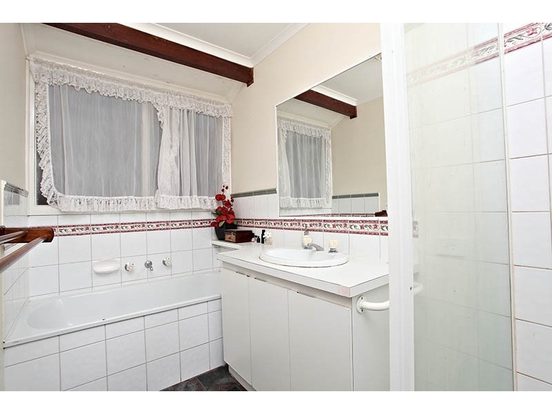 1/23 Symons Avenue, Hoppers Crossing VIC 3029