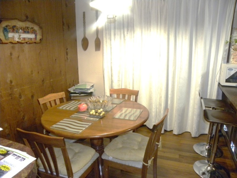 10 Walnut Close, Kings Park VIC 3021