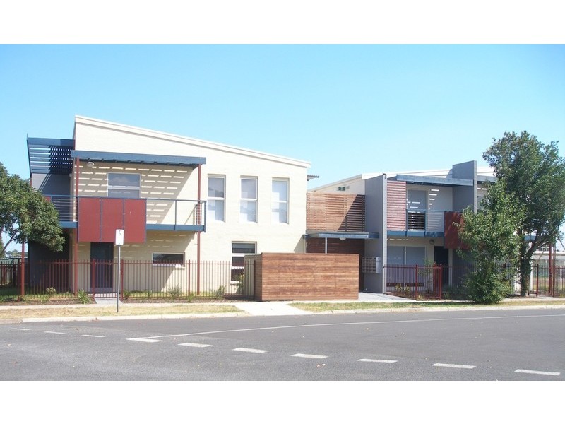 10/11 Kent Street, Braybrook VIC 3019