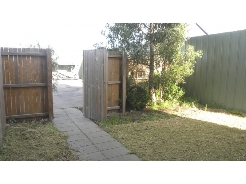 10/11 Kent Street, Braybrook VIC 3019