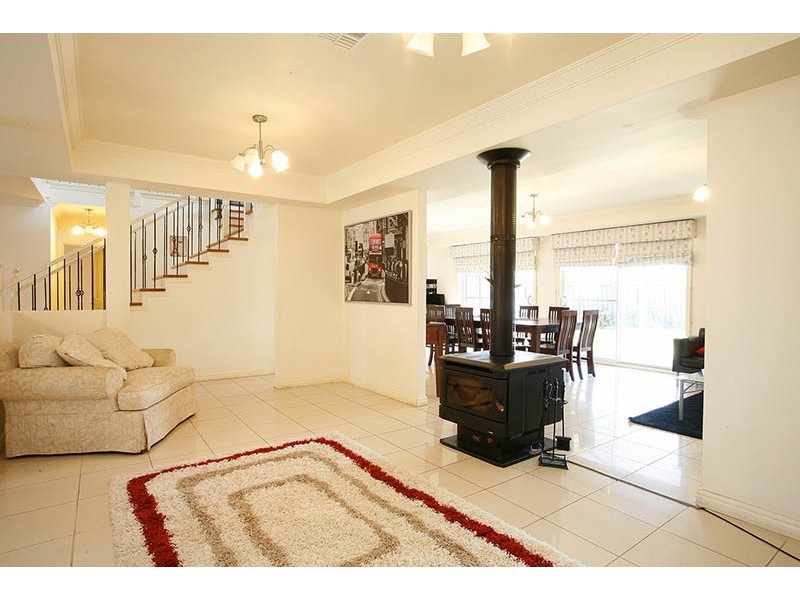 1 Pendragon Crescent, Derrimut VIC 3030