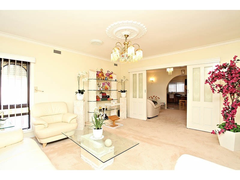 93 Taylors Road, St Albans VIC 3021