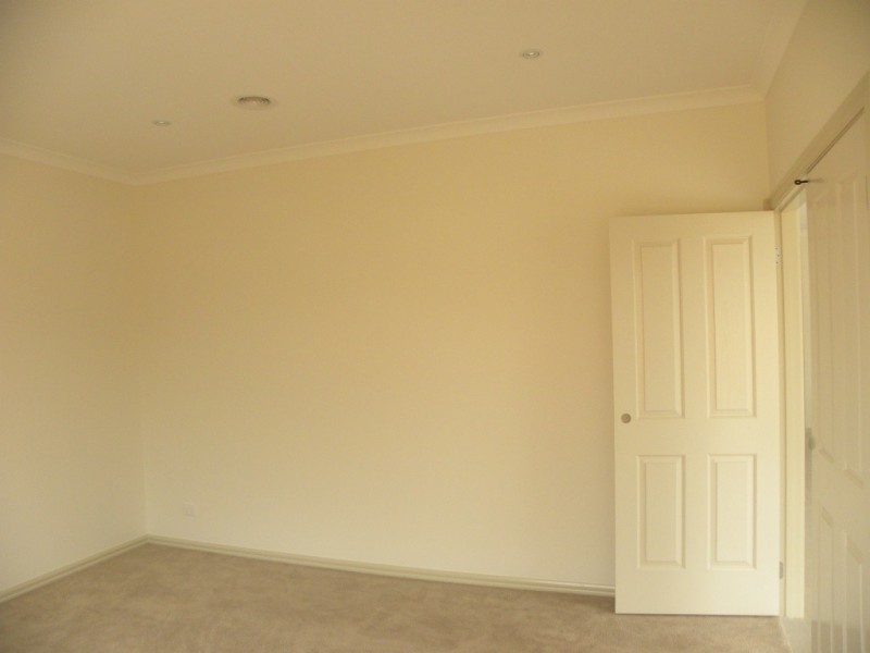 9 Pittos Avenue, Brookfield VIC 3338