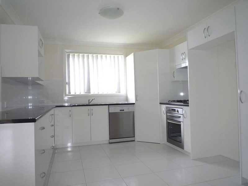 19 Woodbridge Drive, Cameron Park NSW 2285