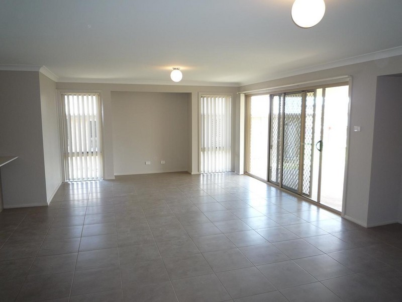 14 Gumnut Way, Aberglasslyn NSW 2320