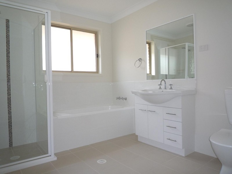 40 Pumphouse Crescent, Rutherford NSW 2320