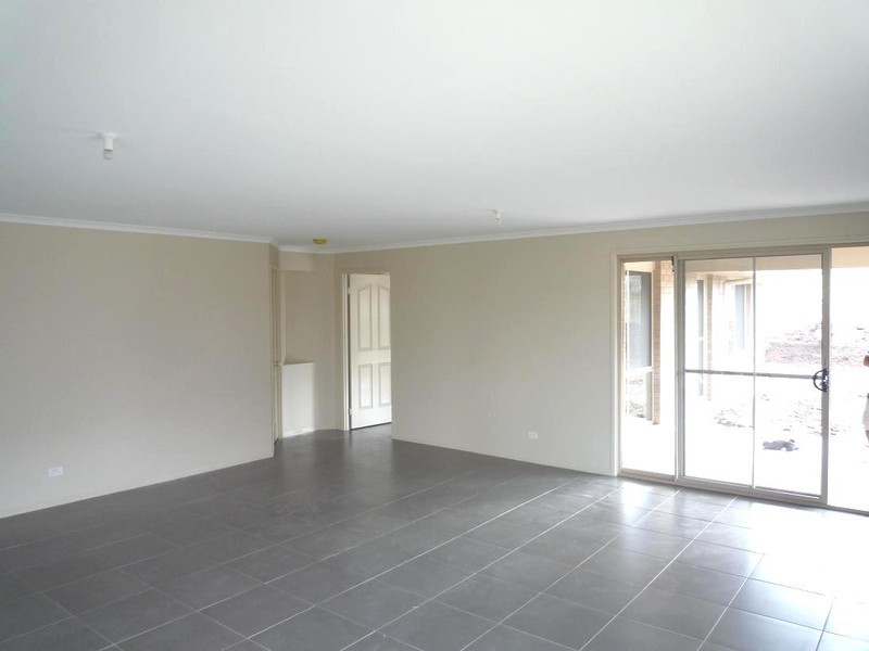 43 McKeachie Drive, Aberglasslyn NSW 2320