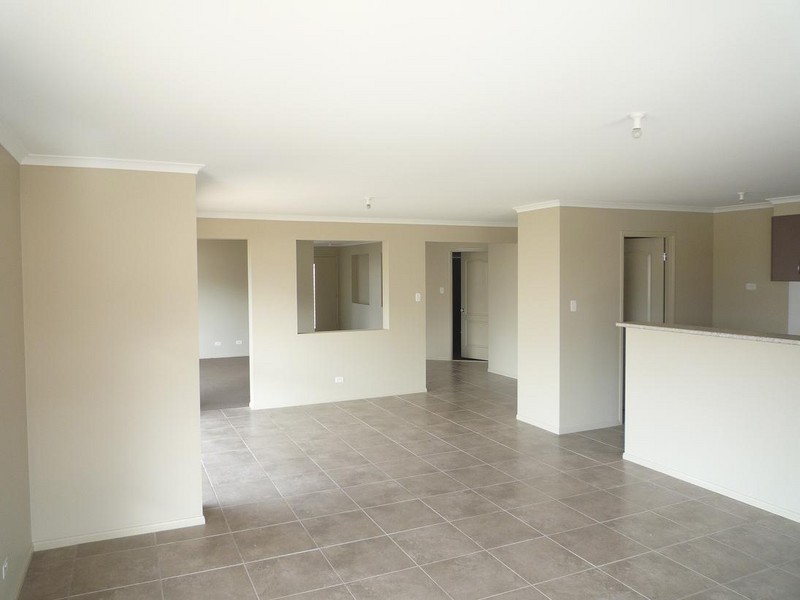 45 McKeachie Drive, Aberglasslyn NSW 2320