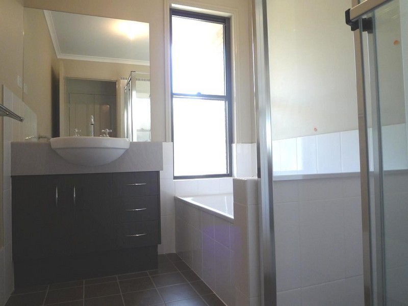 45 McKeachie Drive, Aberglasslyn NSW 2320