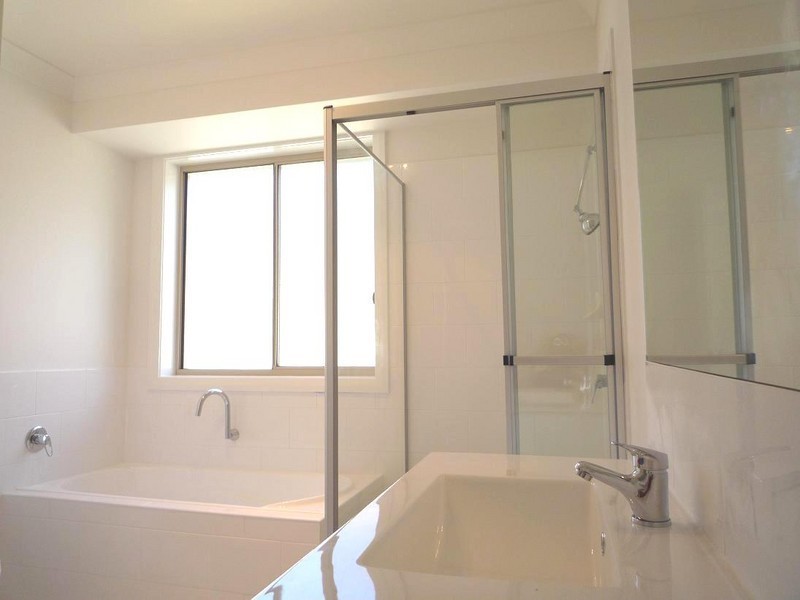 47 Billabong Drive, Cameron Park NSW 2285