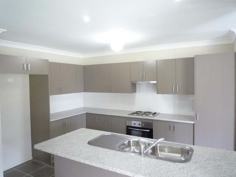 1/6 McCubbin Close, Metford NSW 2323