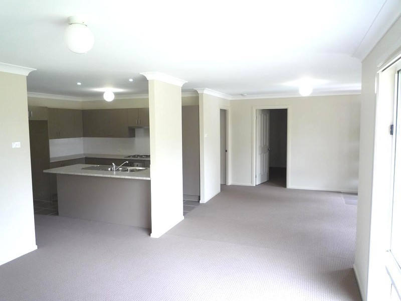 1/6 McCubbin Close, Metford NSW 2323