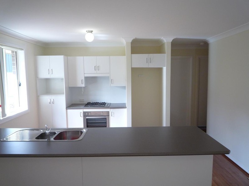 6 Nicholas Close, Cameron Park NSW 2285