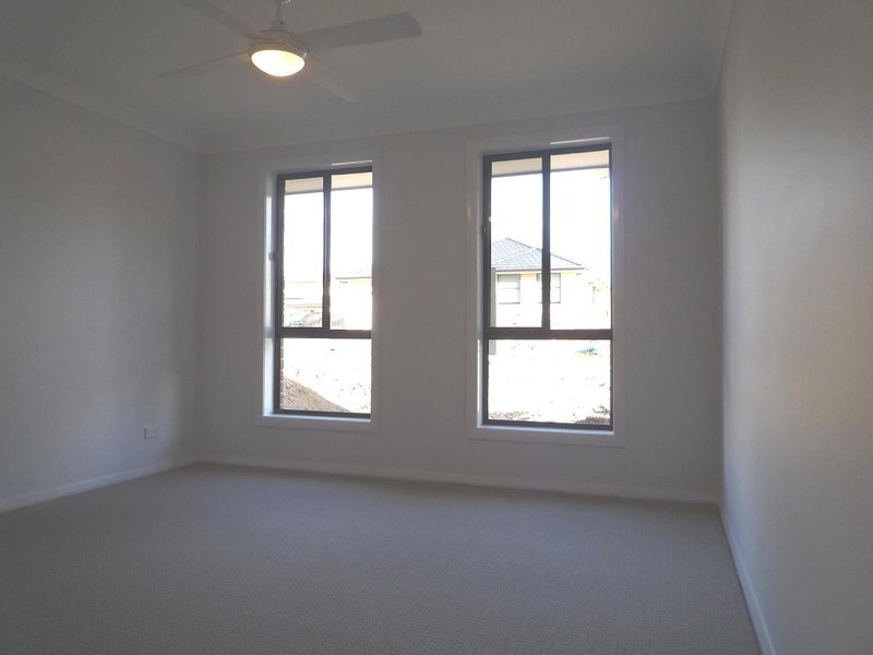 6 Graysynd Circuit, Cameron Park NSW 2285
