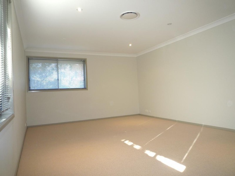 9 Barrington Grove, Thornton NSW 2322