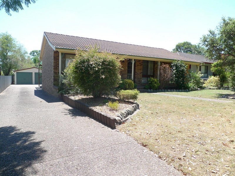 13 Houston Avenue, Tenambit NSW 2323