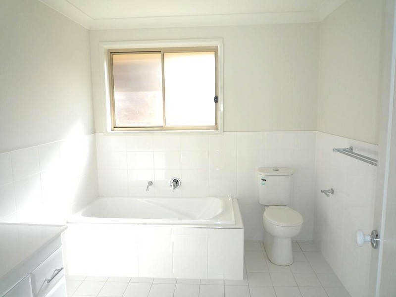 27B Hawkins Street, Rutherford NSW 2320