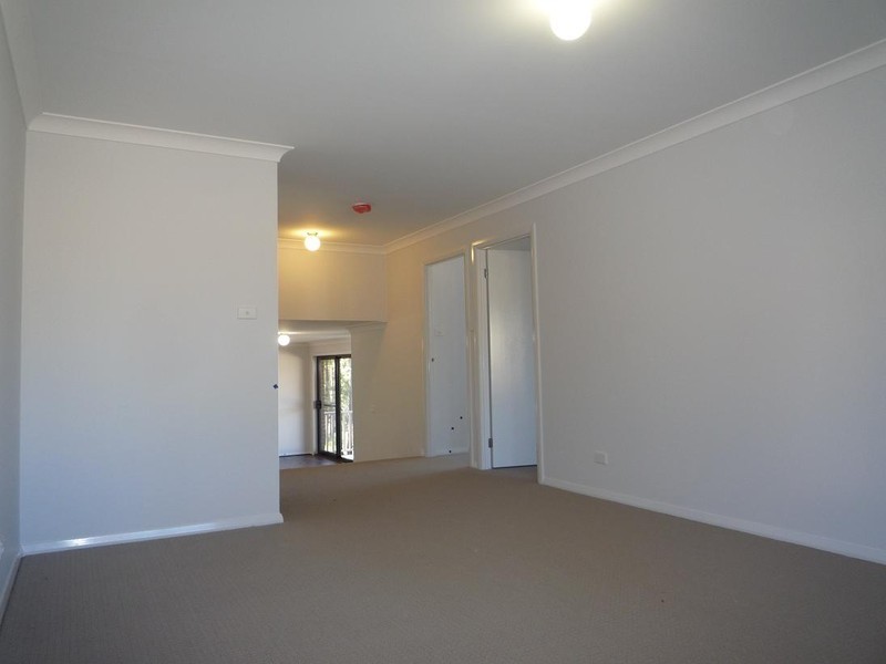 6 Graysynd Circuit, Cameron Park NSW 2285