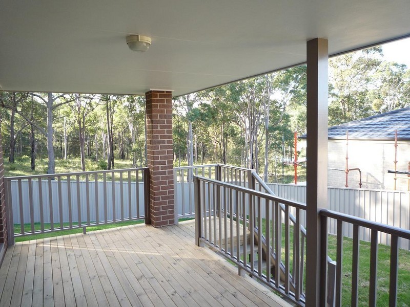 6 Graysynd Circuit, Cameron Park NSW 2285