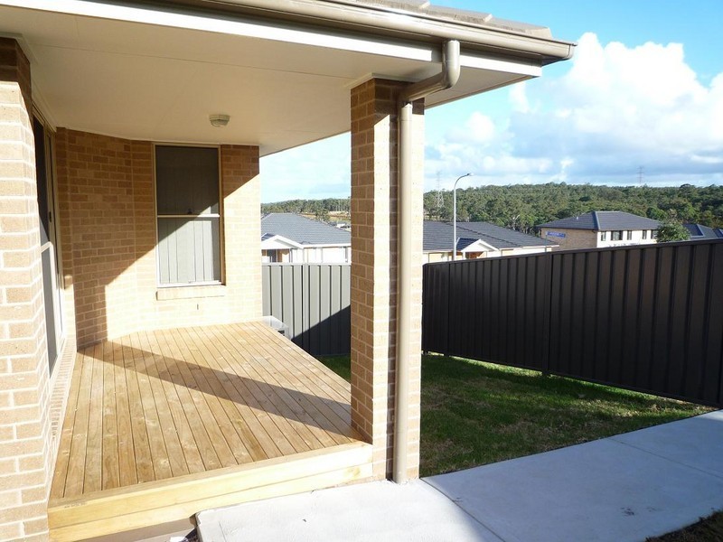 18 Woodbridge Drive, Cameron Park NSW 2285