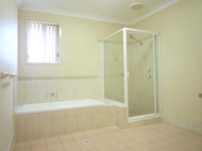 1/26 Highland Way, Bolwarra Heights NSW 2320