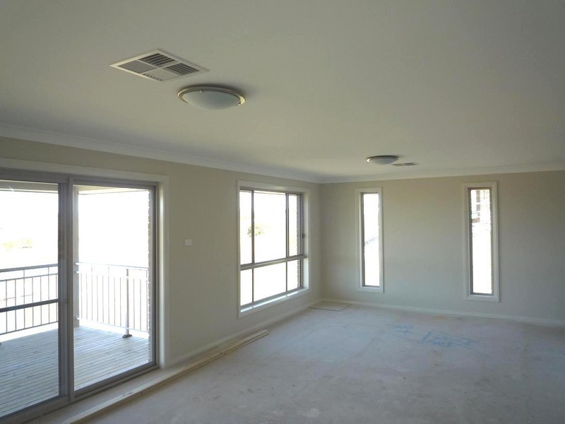 40 James Leslie Drive, Gillieston Heights NSW 2321