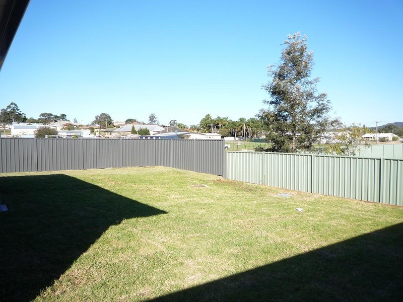 60A York Street, Greta NSW 2334
