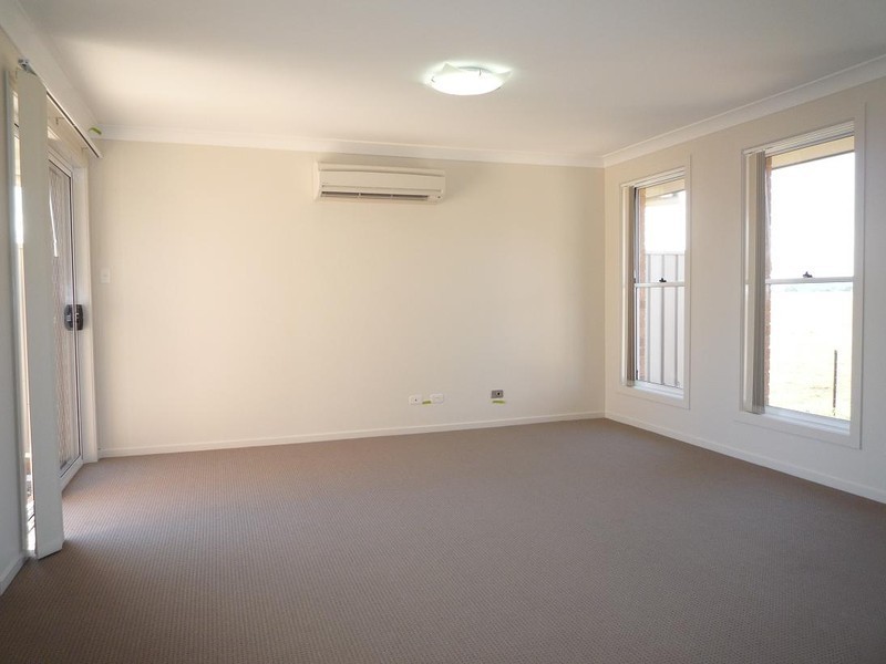 1/3 Marlowe Avenue, Rutherford NSW 2320