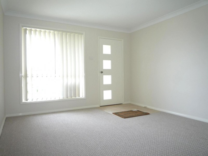 34 Pumphouse Crescent, Rutherford NSW 2320