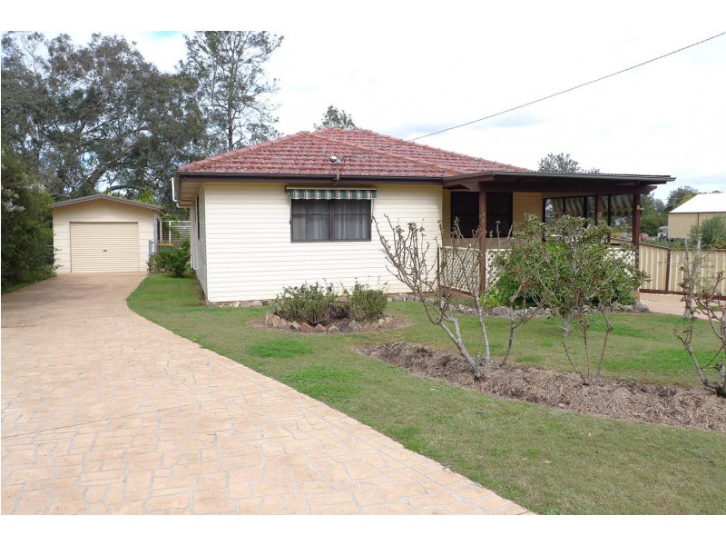 7  King Street, Paterson NSW 2421
