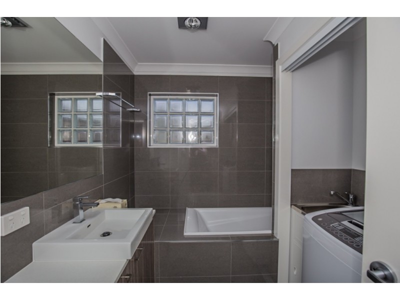 2/51 Elizabeth Street, Acacia Ridge QLD 4110