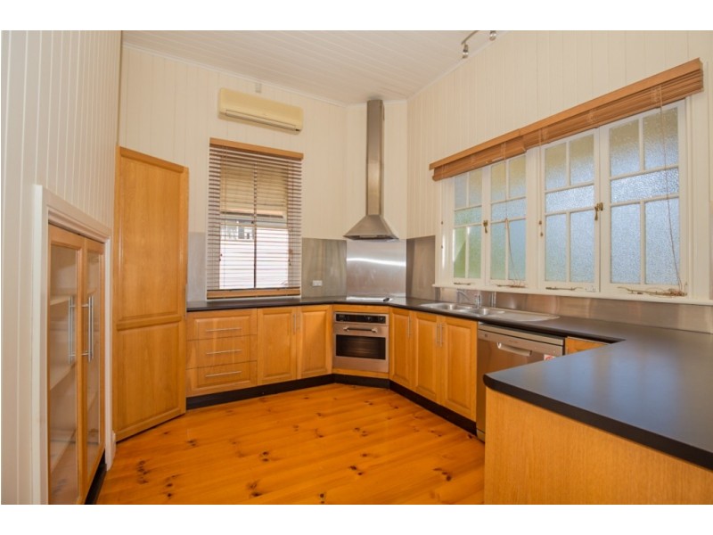 22 Torrens Street, Annerley QLD 4103