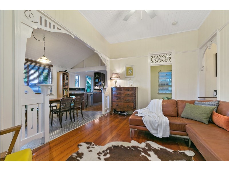 17 Kintore Street, Annerley QLD 4103