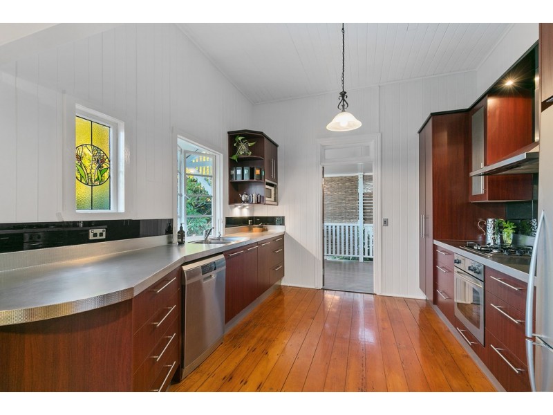 17 Kintore Street, Annerley QLD 4103